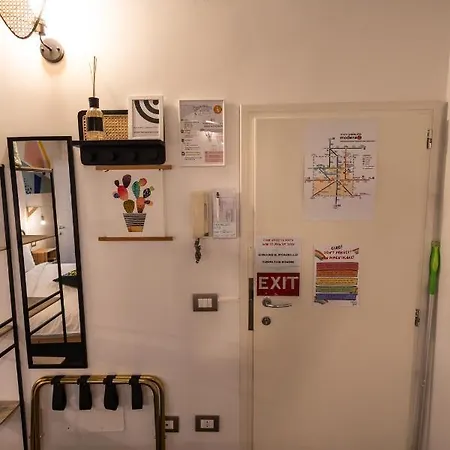 La Pomposa Del Teatro Konukevi 3*