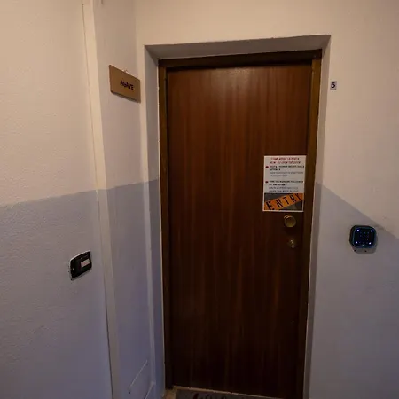 Konukevi La Pomposa Del Teatro Modena