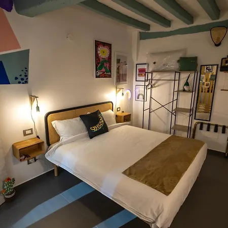 La Pomposa Del Teatro 招待所 摩德纳