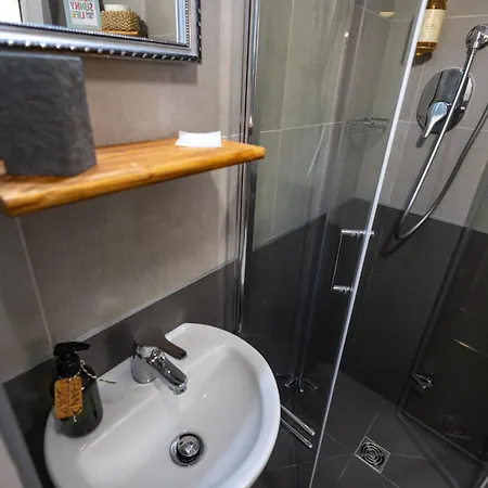 La Pomposa Del Teatro 3*