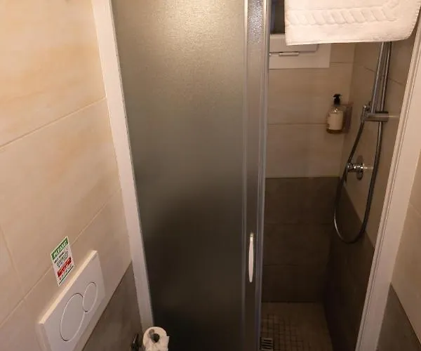 La Pomposa Del Teatro 3*